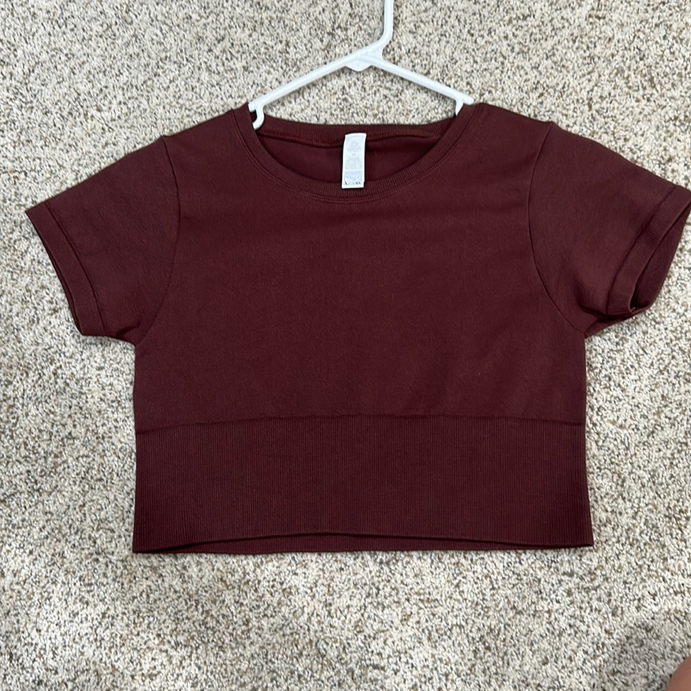 Aerie top